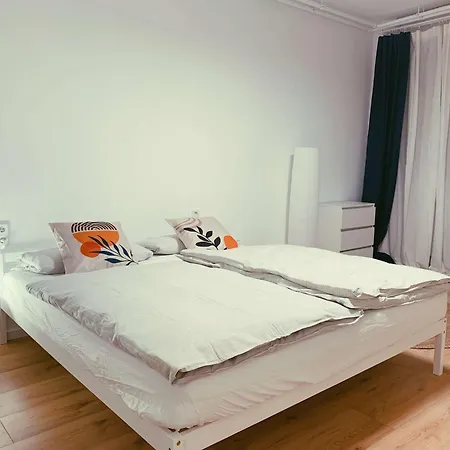 Welcoming Generous In Berlin-kreuzberg * Berlin
