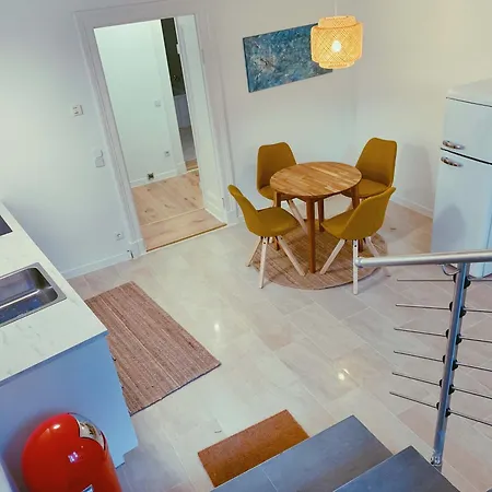 Welcoming Generous In Berlin-kreuzberg Apartment *