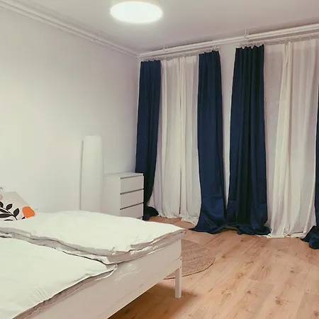 Welcoming Generous In Berlin-kreuzberg *